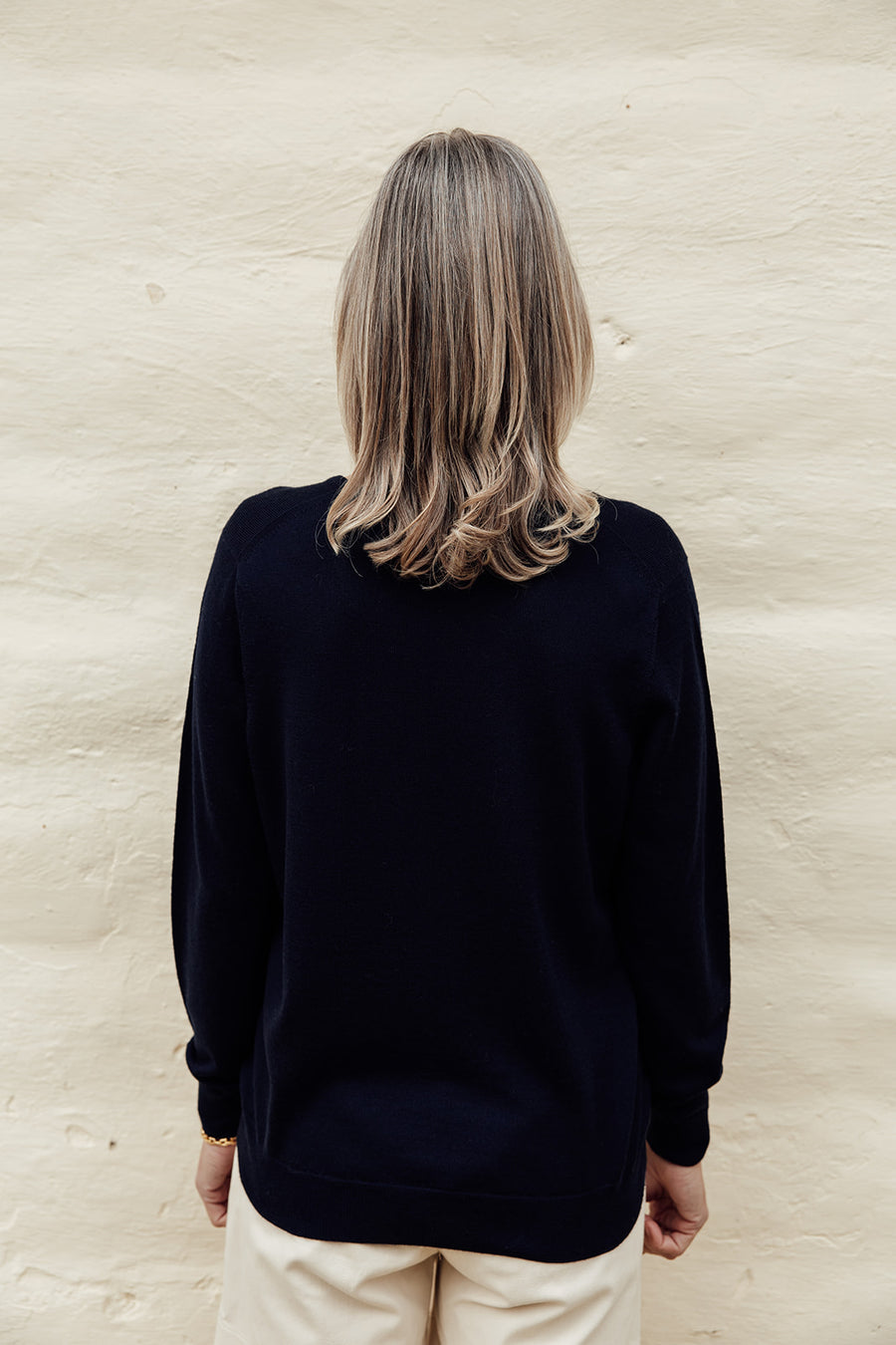 Classic Merino V-Neck - Navy