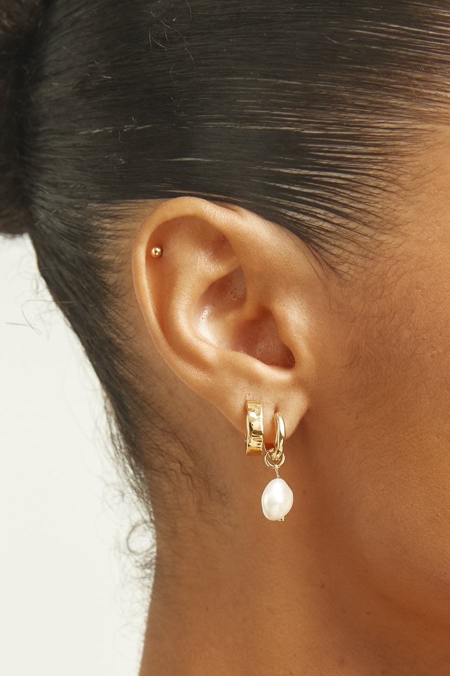 Brie Leon - Frida Solid Sleeper Earrings Gold